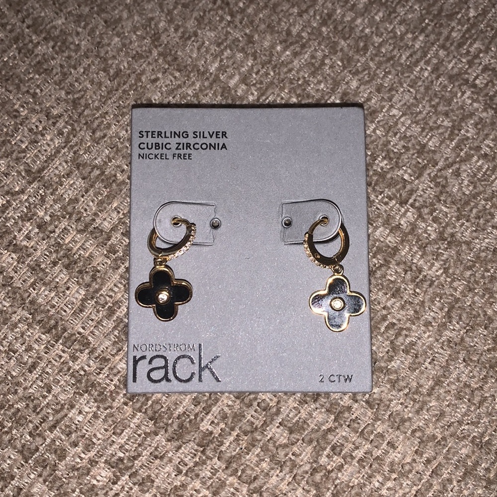 Earrings - Picture 2 of 5
